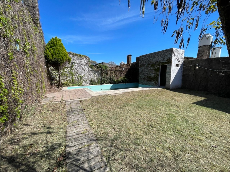 ALQUILER - HERMOSA CASA DE 4 DORMITORIOS CON PISCINA — foto 3