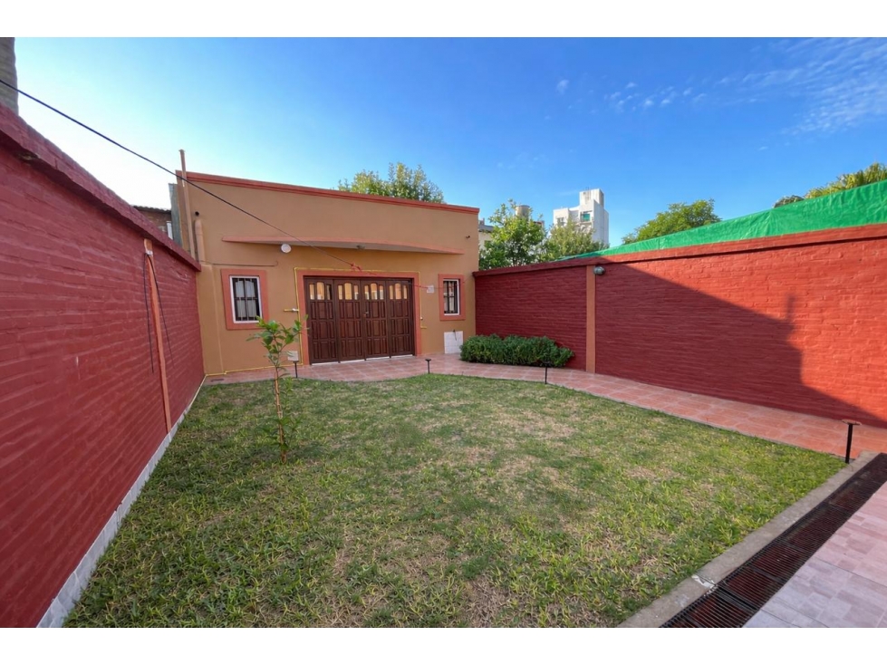 EN VENTA CASA DE 3 DORMITORIOS PATIO Y QUINCHO ZONA EX HIPODROMO — foto 3