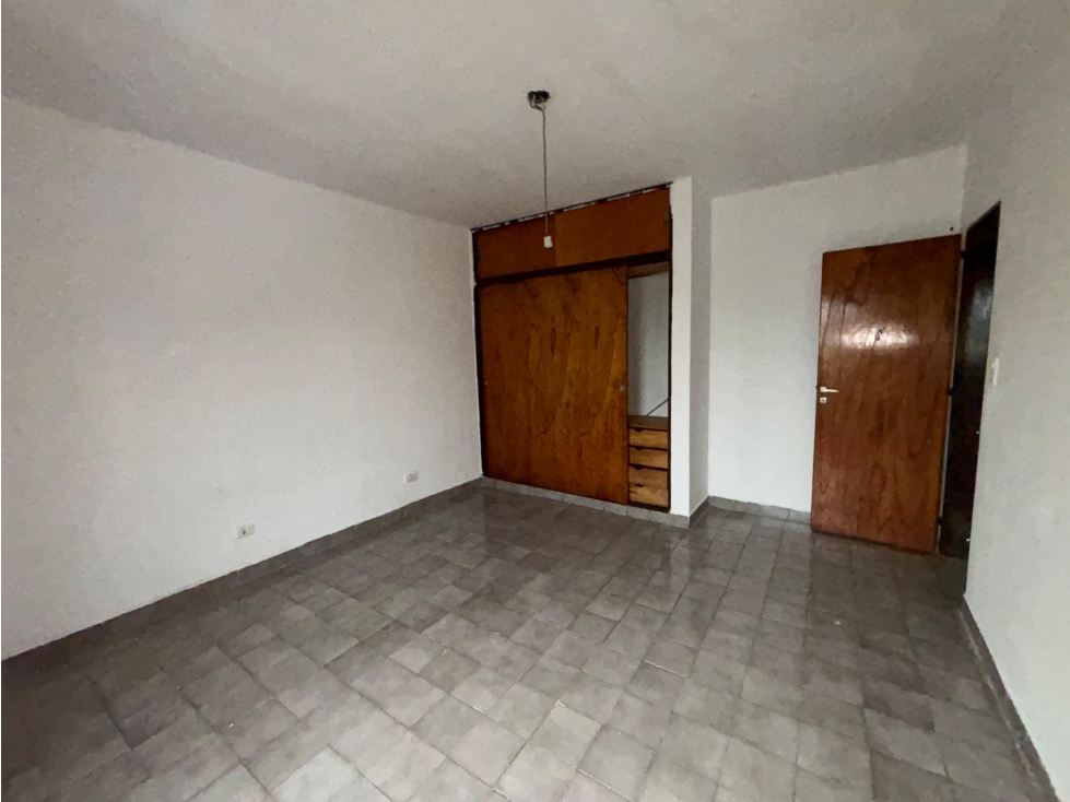 Venta Planta Alta 2 Dormitorios Zona Plaza Saenz Peña - 6