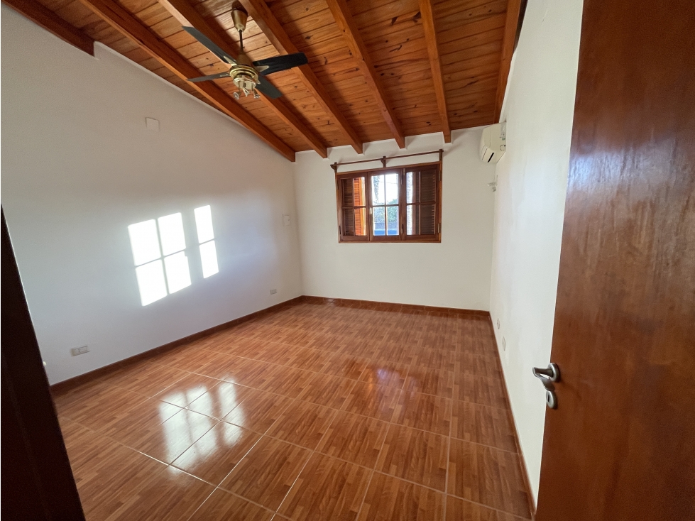 ALQUILER PLANTA ALTA PARA OFICINAS O CONSULTORIOS - 3