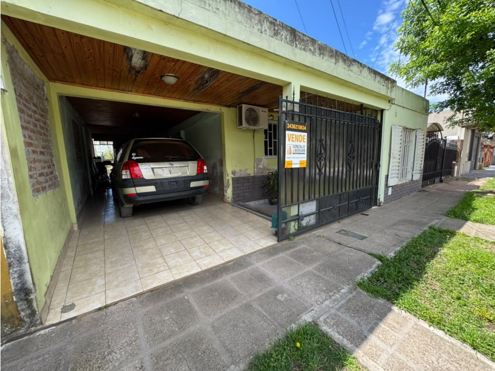 Venta Casa amplio terreno mas Departamento Zona Paracao