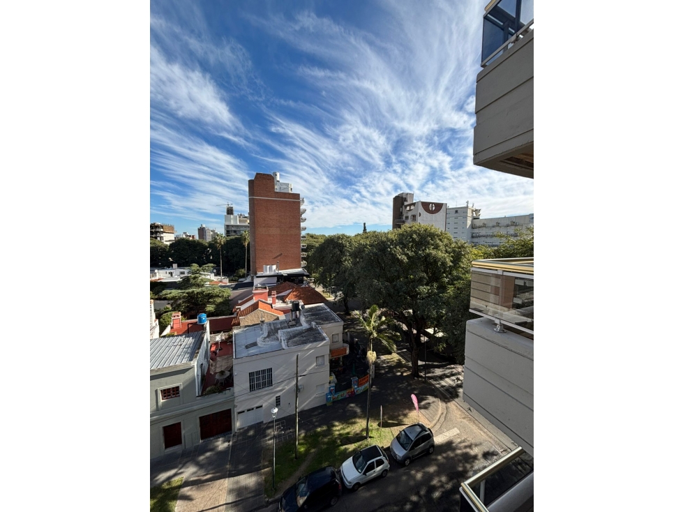 venta de semi-piso en calle Mitre. - 5