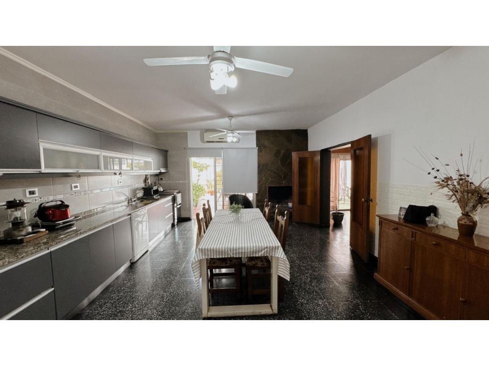 VENDO CASA EN PLENO CENTRO DE PARANÁ A 1 CUADRA DEL SHOPPING LA PAZ — foto 5