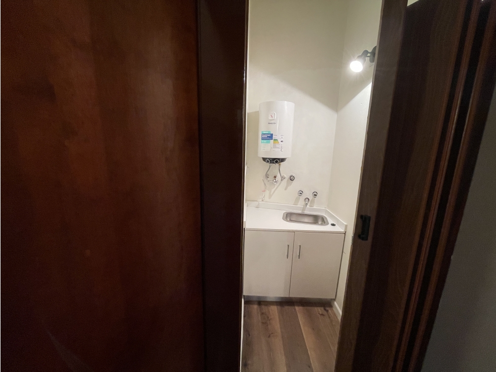 ALQUILER PLANTA ALTA PARA OFICINAS O CONSULTORIOS - 5