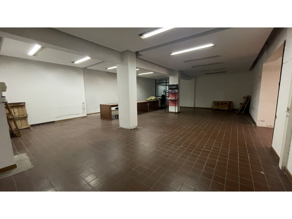 ALQUILER DE AMPLIA PROPIEDAD COMERCIAL EN EL CENTRO DE PARANA! - 5