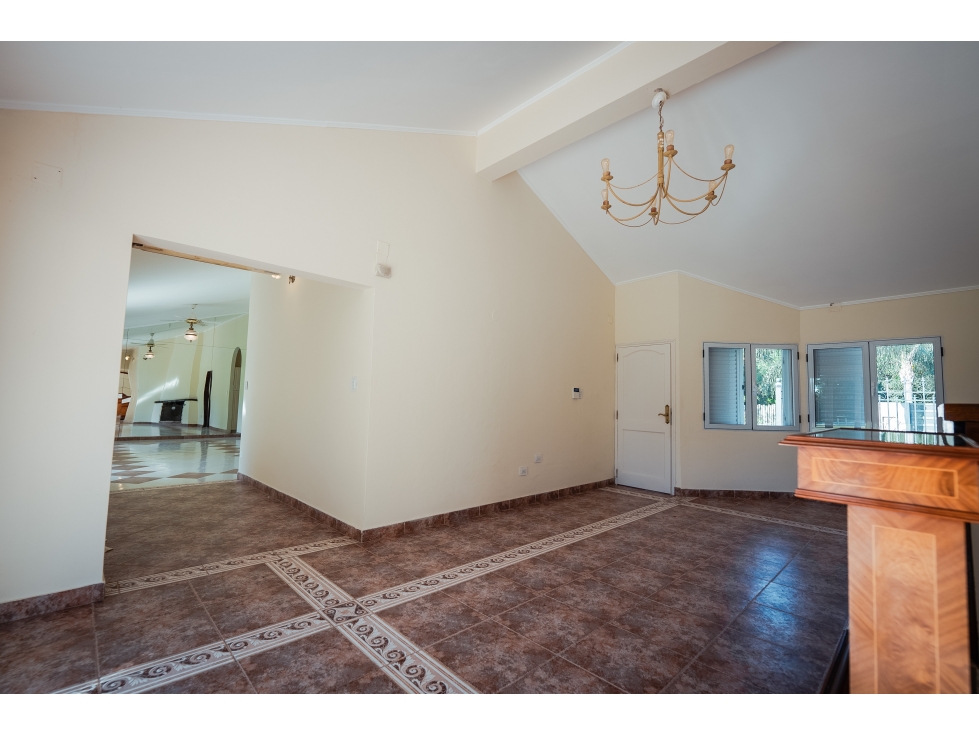 Venta Increible Casa zona La Toma - 6