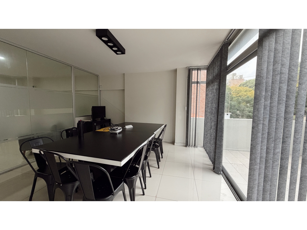 Venta de oficinas en Parque Urquiza - 1
