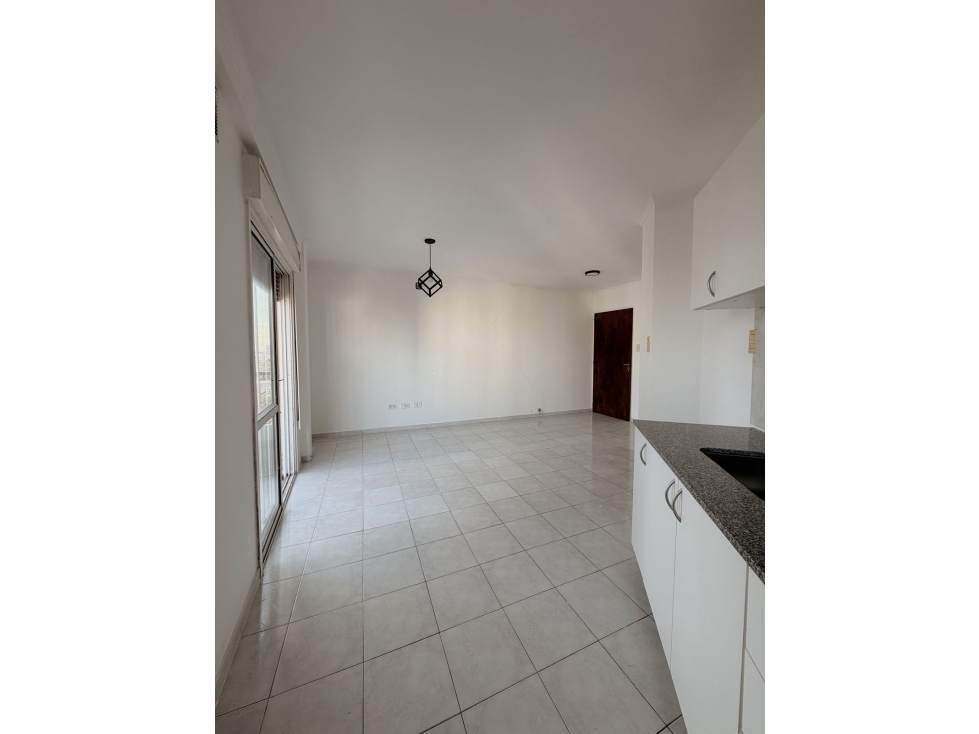 ALQUILER DEPARTAMENTO 1 DORMITORIO CON BALCON Y COCHERA - 5