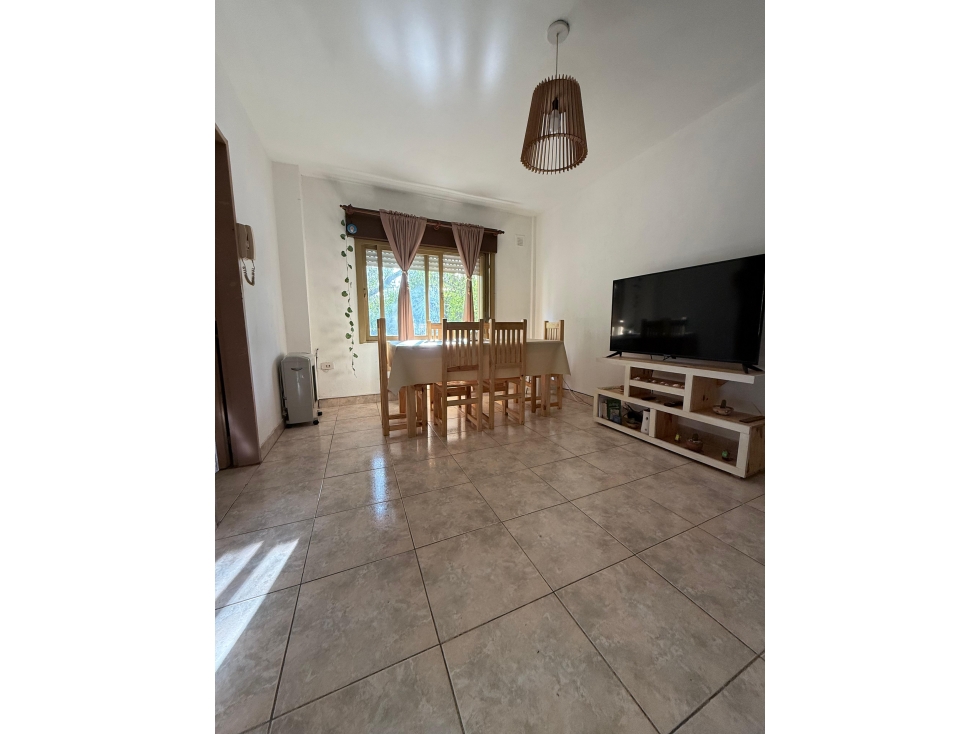 Venta Departamento 2 Dormitorios con Cochera Zona Centro - 1