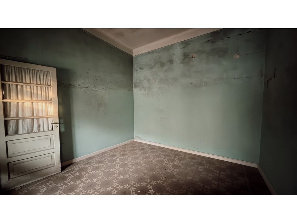Venta Casa a Refaccionar Terreno de 459 m2 en Zona Centro - 6