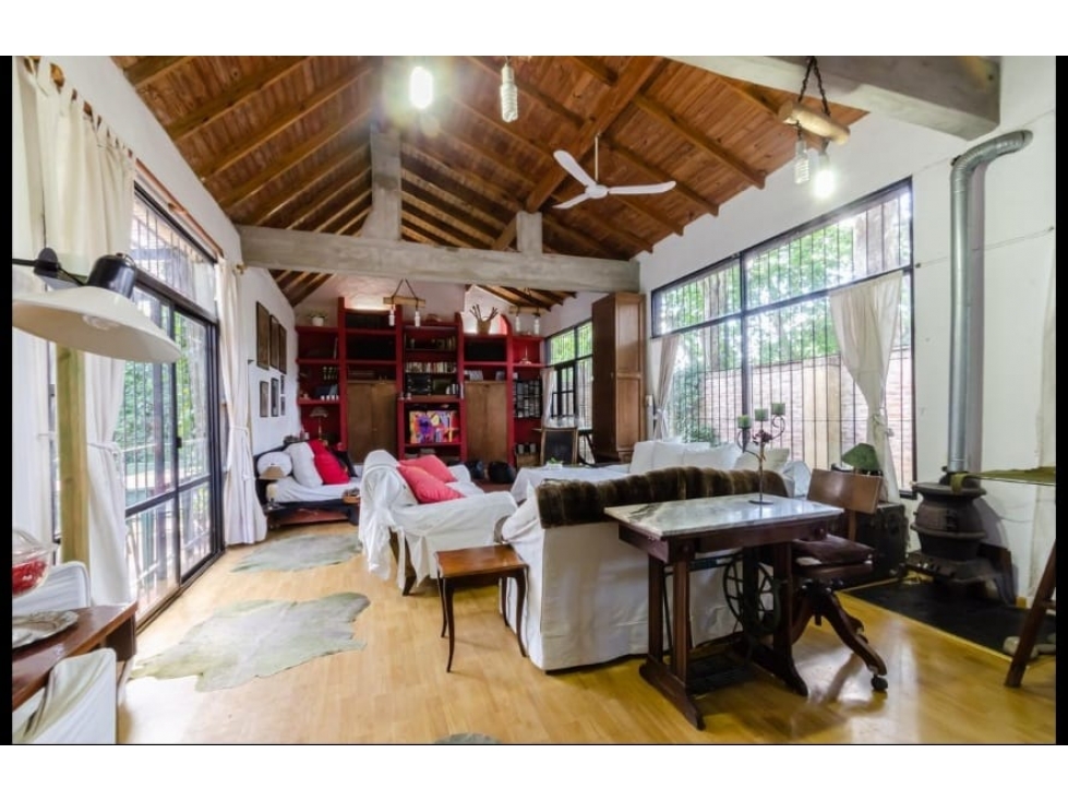 CASA EN PARQUE LELOIR — foto 5