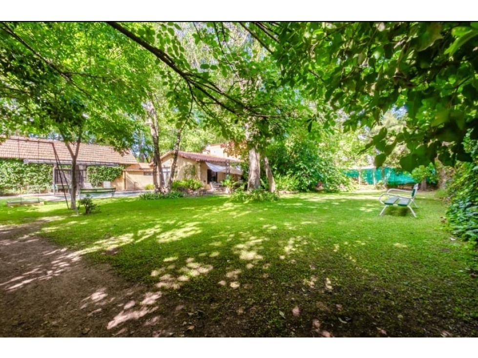 CASA EN PARQUE LELOIR — foto 3