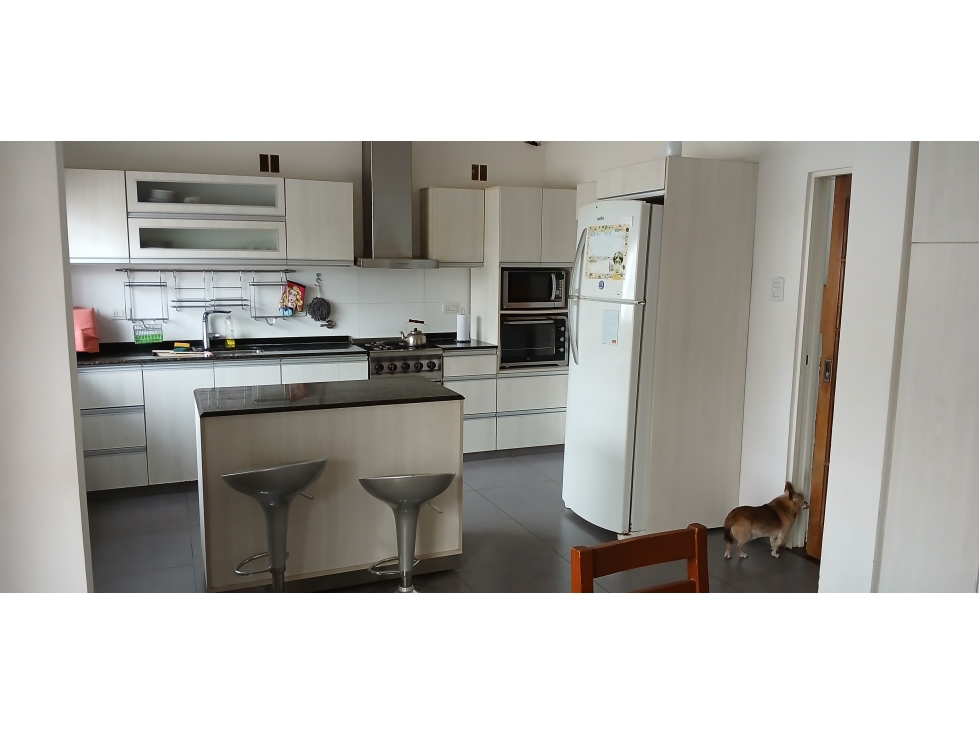 CASA AMPLIA IDEAL DOS FAMILIAS — foto 3