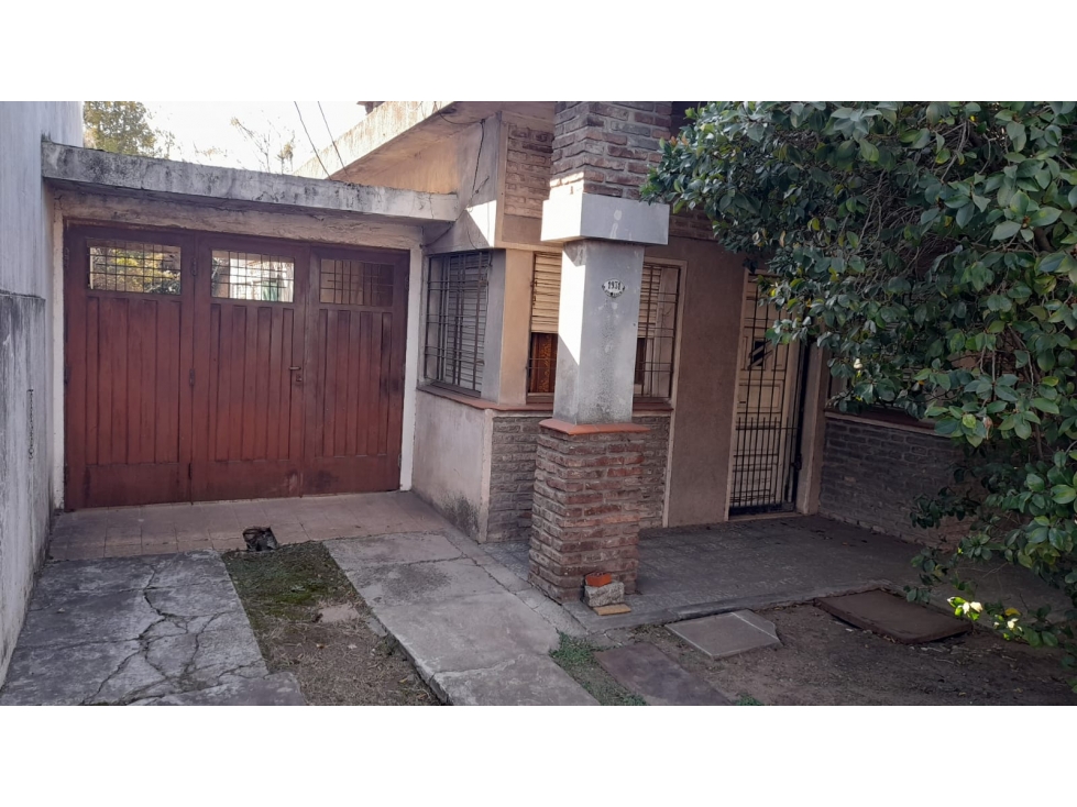 CASA 4 AMBIENTES CON LOCAL — foto 2