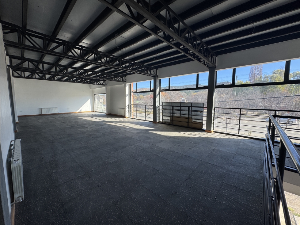 LOCAL COMERCIAL | SOBRE RN40 | Boulevard Juan Manuel de Rosas - 3