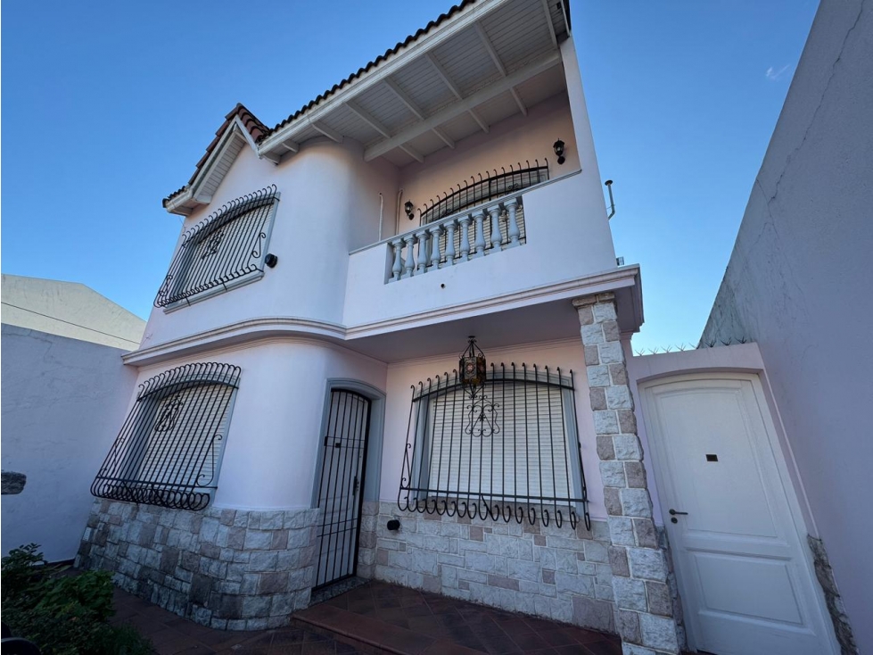 VENTA CASA 7 AMB CON FONDO LIBRE. SOMELLERA 4800, VILLA LUGANO, CABA - 2
