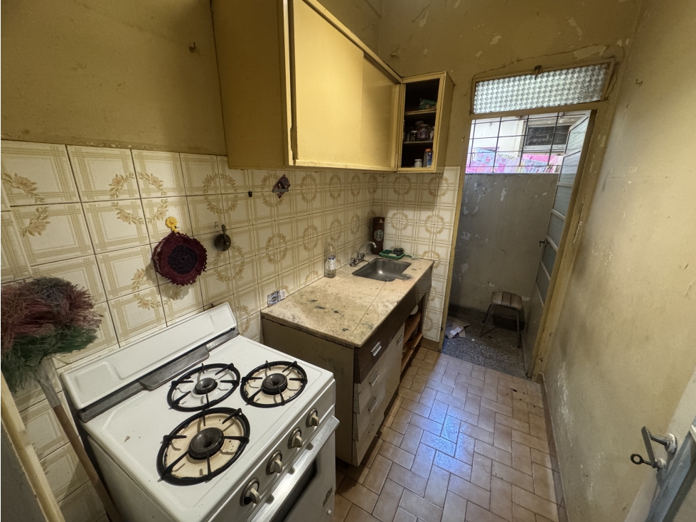 VENTA PH 3 AMBIENTES CON PATIO. SOMELLERA 5500/ 5600. VILLA LUGANO - 4