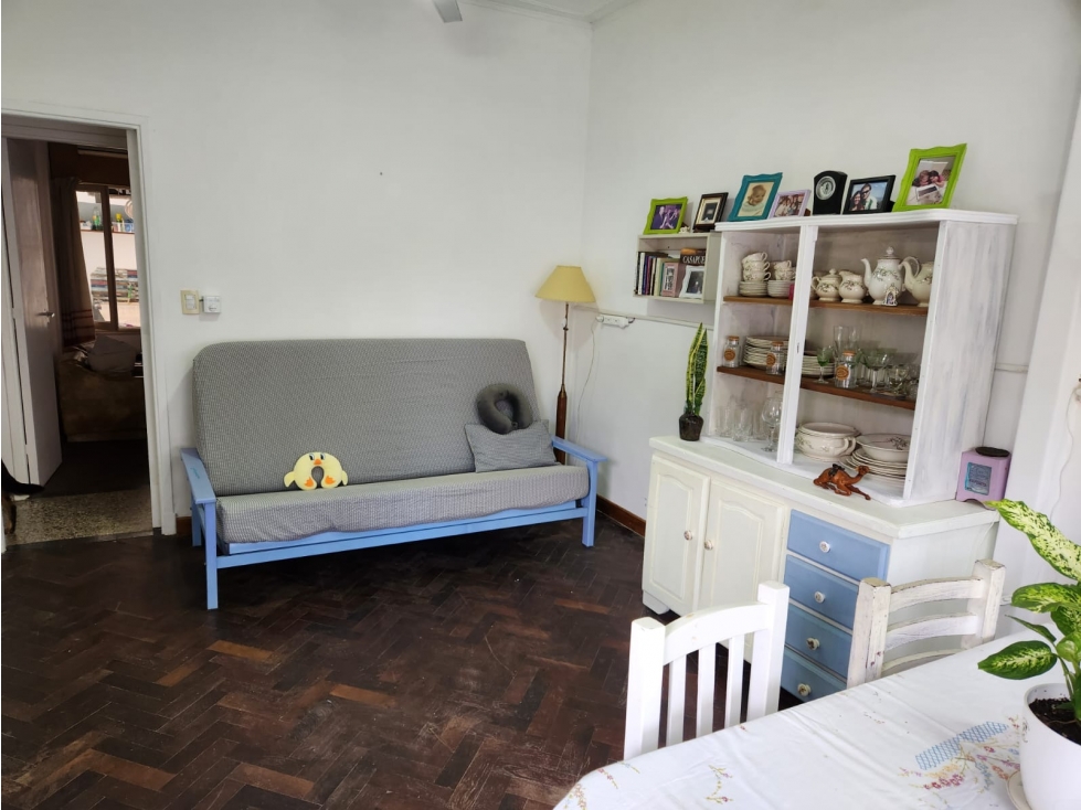 VENTA CASA 4 AMBIENTES CON TERRAZA, QUINCHO Y JARDIN. RUCCI 4500 - 3