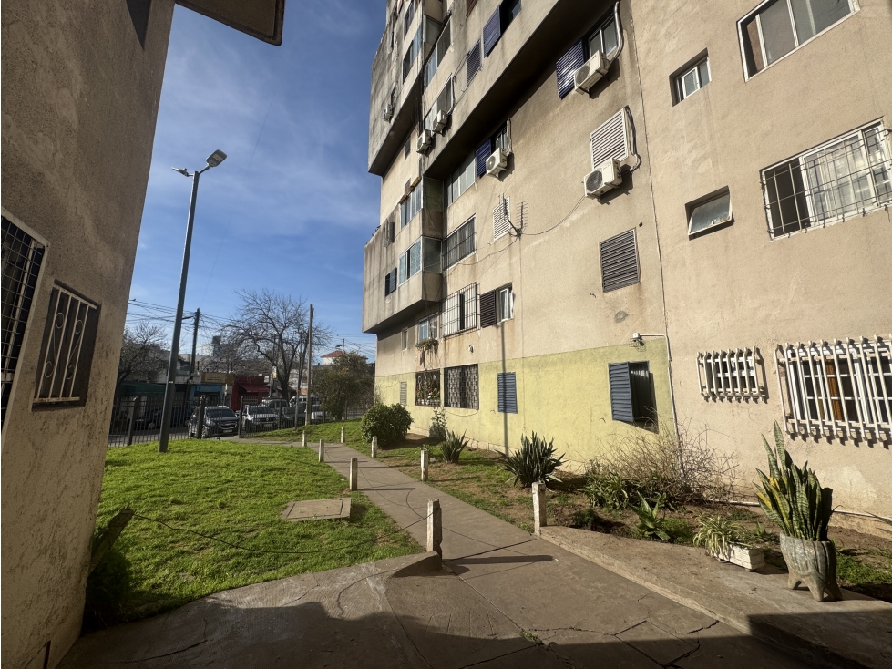 VENTA DEPTO 4 AMB CON BALCON. CHILAVERT 6800. VILLA LUGANO. CABA. - 5