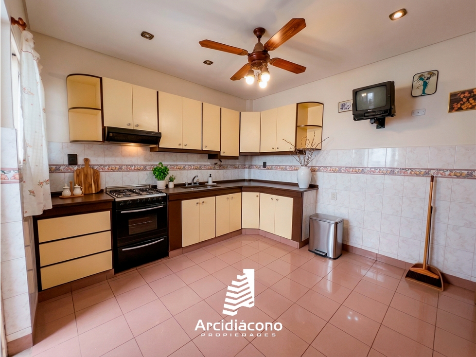 VENTA CASA 4 AMB C/ LOCAL. AV. SAN PEDRITO 2800, VILLA SOLDATI, CABA - 4