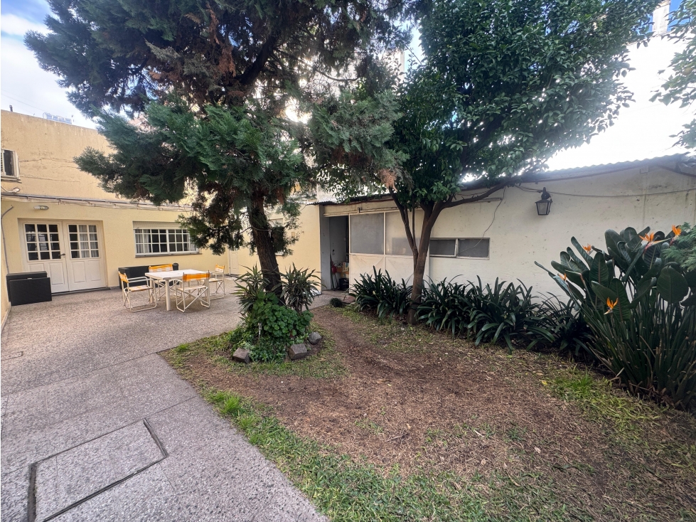 VENTA CASA 4 AMBIENTES CON COCHERA. PJE GUIRALDES 3100. V LUGANO. - 5