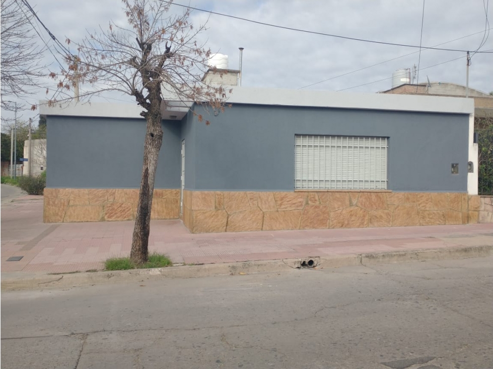 OPORTUNIDAD!! VENDO CASA DE 2 DORM. EN BARRIO SAN VICENTE — foto 2