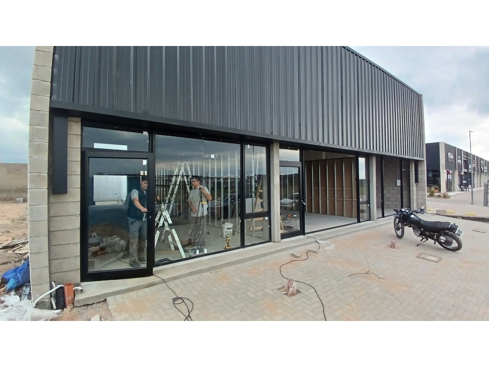 Local comercial en alquiler en Docta | 105 m² con vidriera - 2