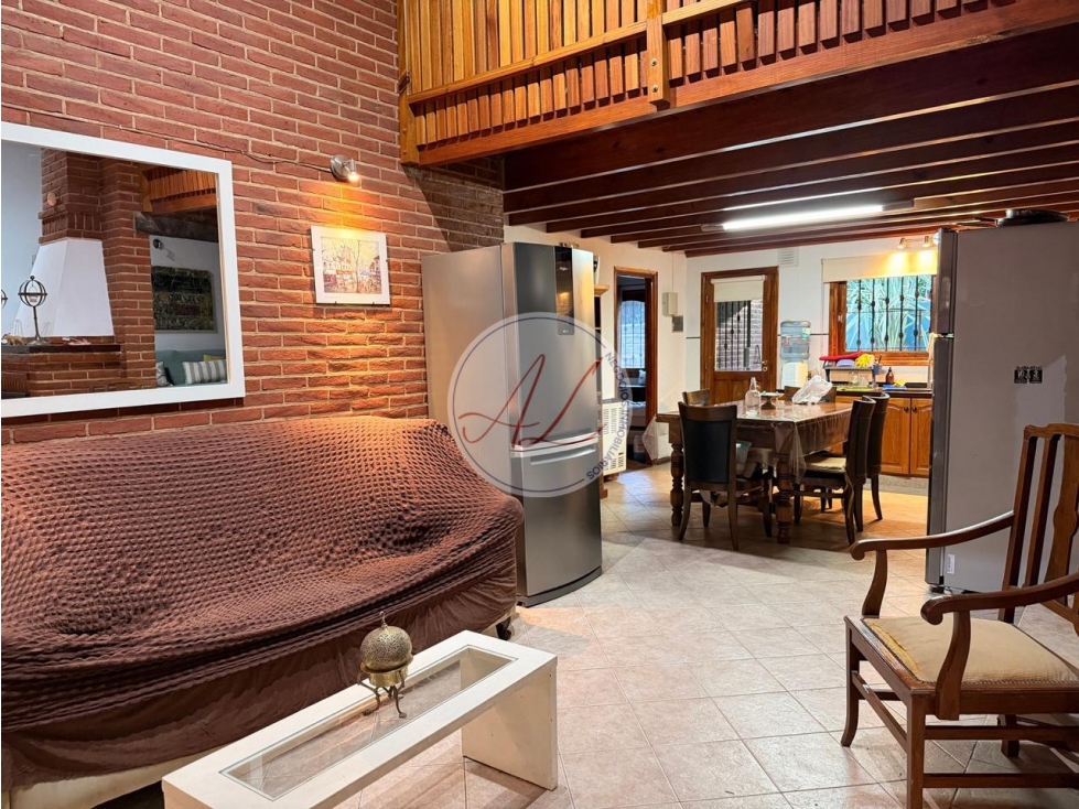 CASA EN ALQUILER / DE LAS HESPÉRIDES al 1400 - 2