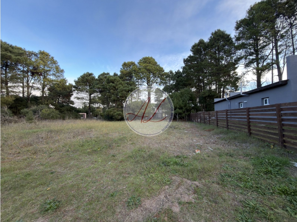 LOTE EN OPORTUNIDAD EN CUL DE SAC - NAYADES - 3