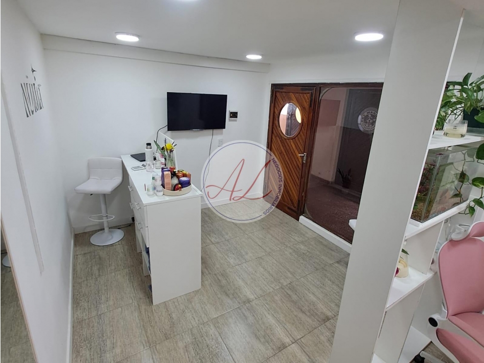 Local en venta con renta asegurada | Pinamar Centro - 2
