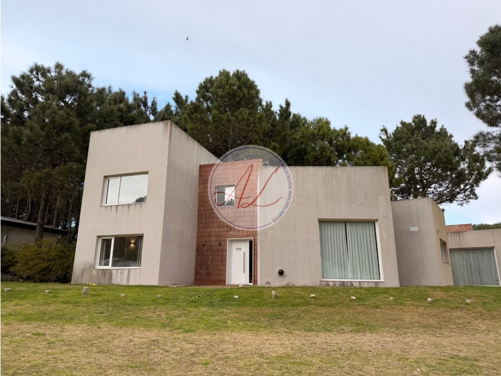 Casa de 4 dormitorios en Álamos de Pinamar, entorno natural - 2