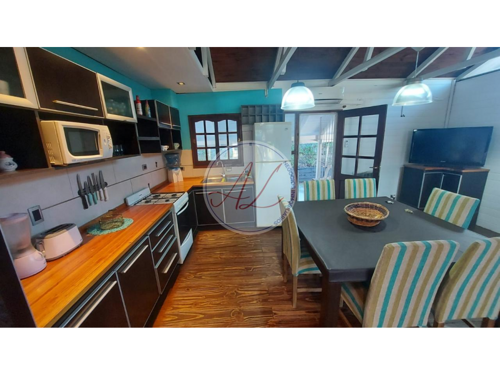 CASA CABAÑA / QUEBRACHO AL 600 - CARILO — foto 3