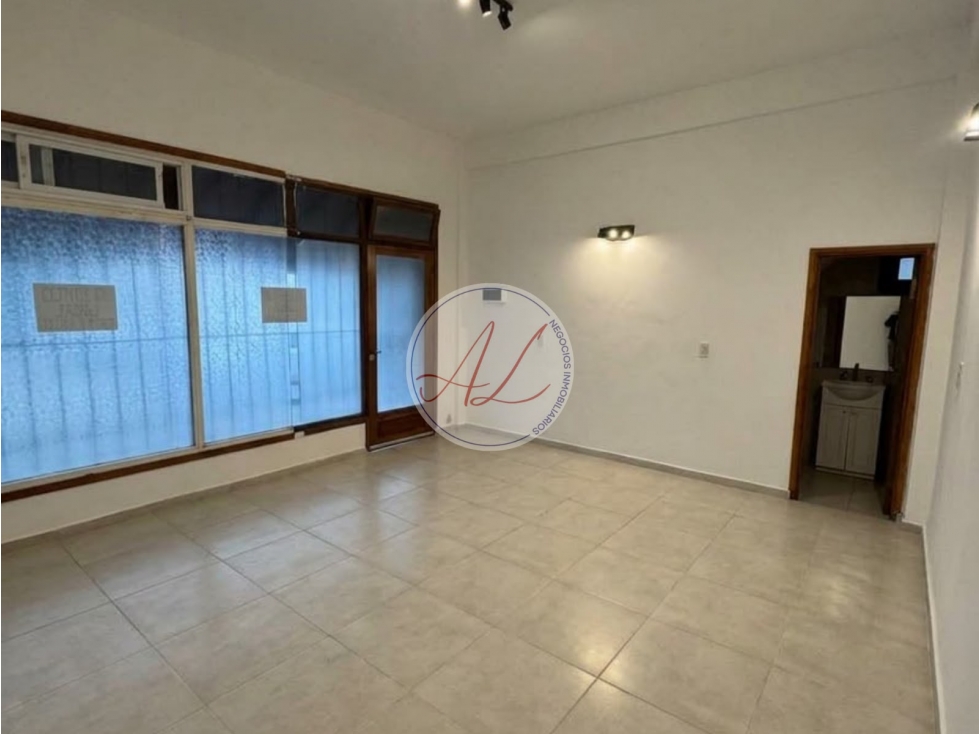 LOCAL APTO PROFESIONAL EN ALQUILER EN PINAMAR - 3