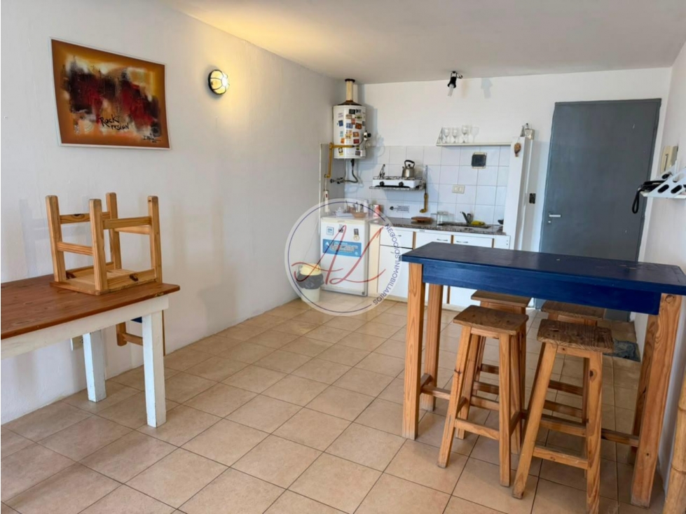 OPORTUNIDAD! Monoambiente en Ostende - Toma vehiculos — foto 3