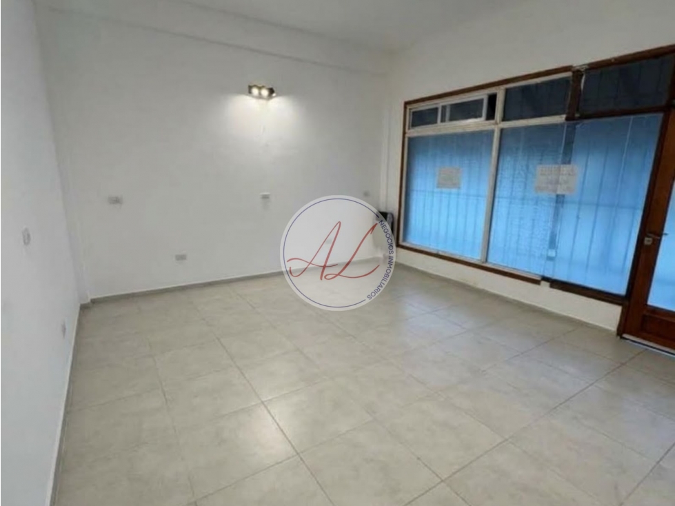 LOCAL APTO PROFESIONAL EN ALQUILER EN PINAMAR - 5