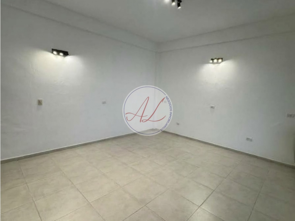 LOCAL APTO PROFESIONAL EN ALQUILER EN PINAMAR - 4
