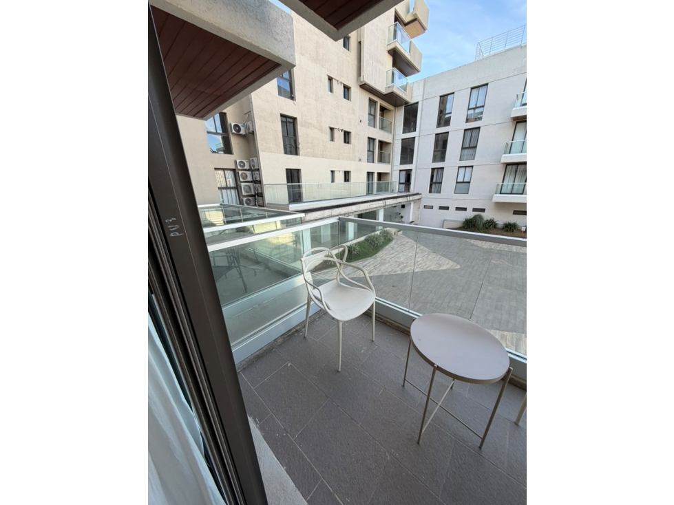 VENTA MONOAMBIENTE AMOBLADO CON COCHERA | LAKE TOWERS  CARLOS PAZ - 2