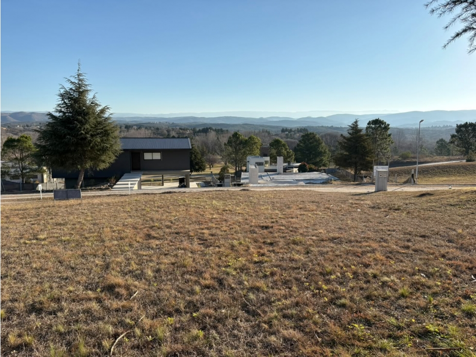 VENTA LOTE DE 1320m² BARRIO PRIVADO CARLOS PAZ GOLF ETAPA 1 - 4