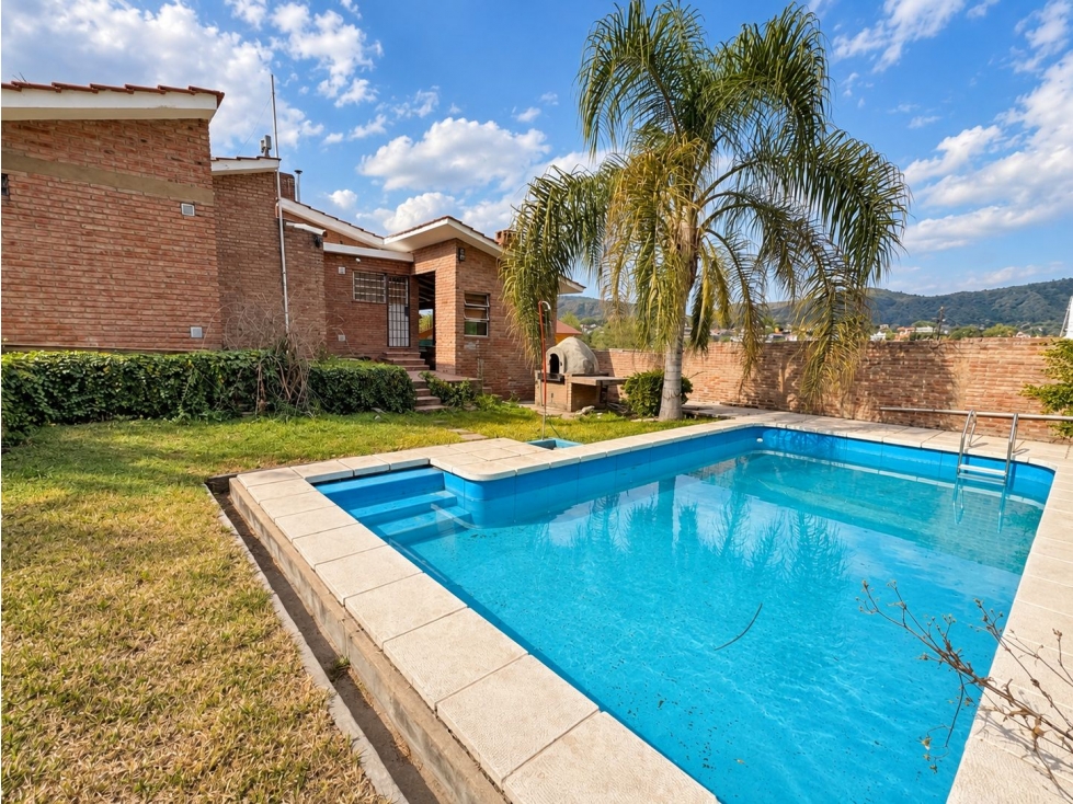 VENTA CASA 3 DORMITORIOS CON PILETA EL FANTASIO CARLOS PAZ
