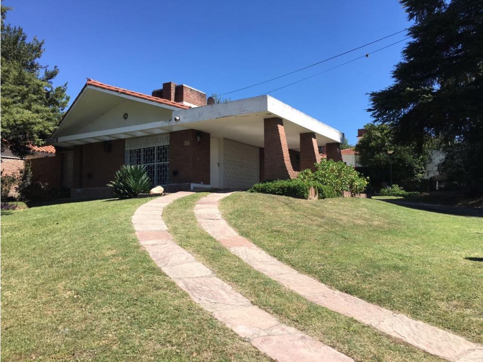 VENTA CASA 3 DORMITORIOS MIGUEL MUÑOZ CARLOS PAZ