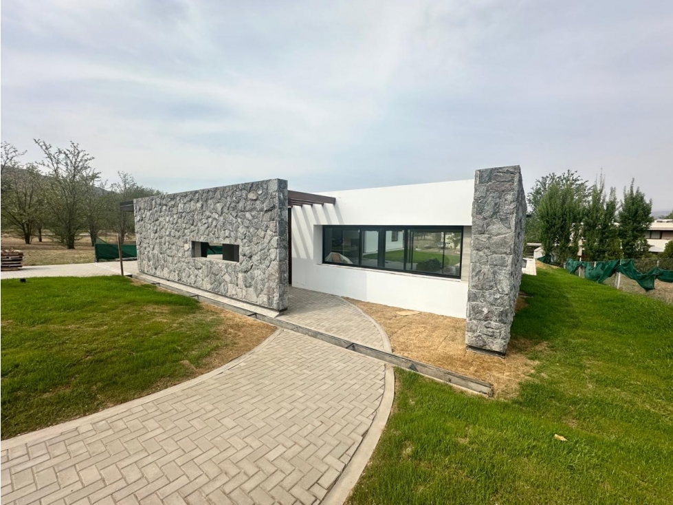 VENTA CASA A ESTRENAR 3 DORMITORIOS COUNTRY CARLOS PAZ GOLF - 3