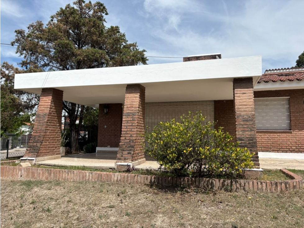 VENTA CASA APTO CREDITO 3 DORMITORIOS CON PILETA | BARRIO MIGUEL MUÑOZ — foto 3