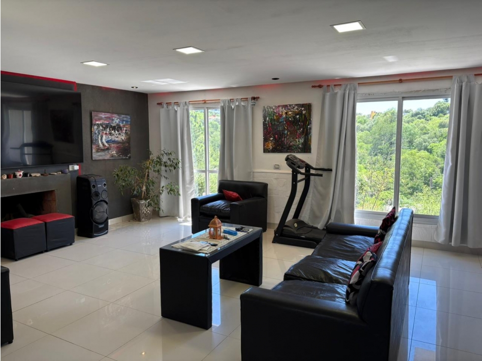 VENTA CASA B° SEMI PRIVADO LAGO AZUL CON VISTA AL LAGO CARLOS PAZ — foto 6
