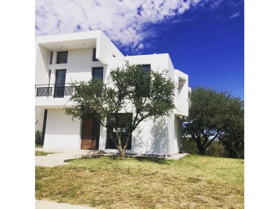 VENTA CASA DE 3 DORMITORIOS EN BARRIO PRIVADO LAS CAÑITAS MALAGUEÑO — foto 4