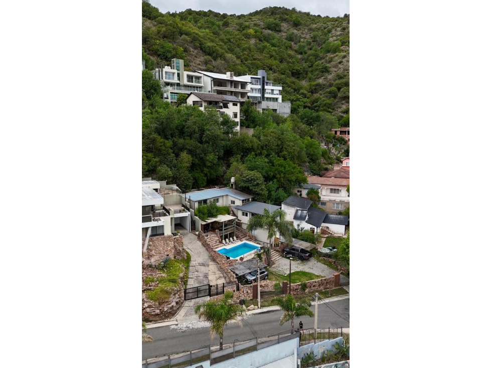VENTA CASA APTO CREDITO 3 DORM LA CUESTA C/ VISTA AL LAGO CARLOS PAZ — foto 2