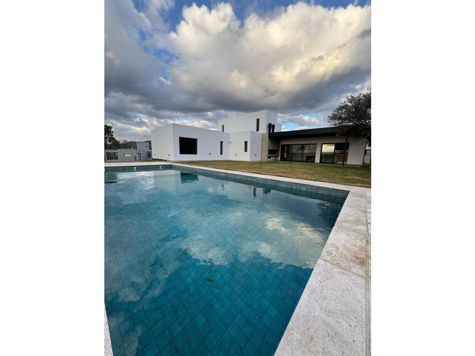 VENTA CASA A ESTRENAR 3 DORMITORIOS COUNTRY CARLOS PAZ GOLF - 6