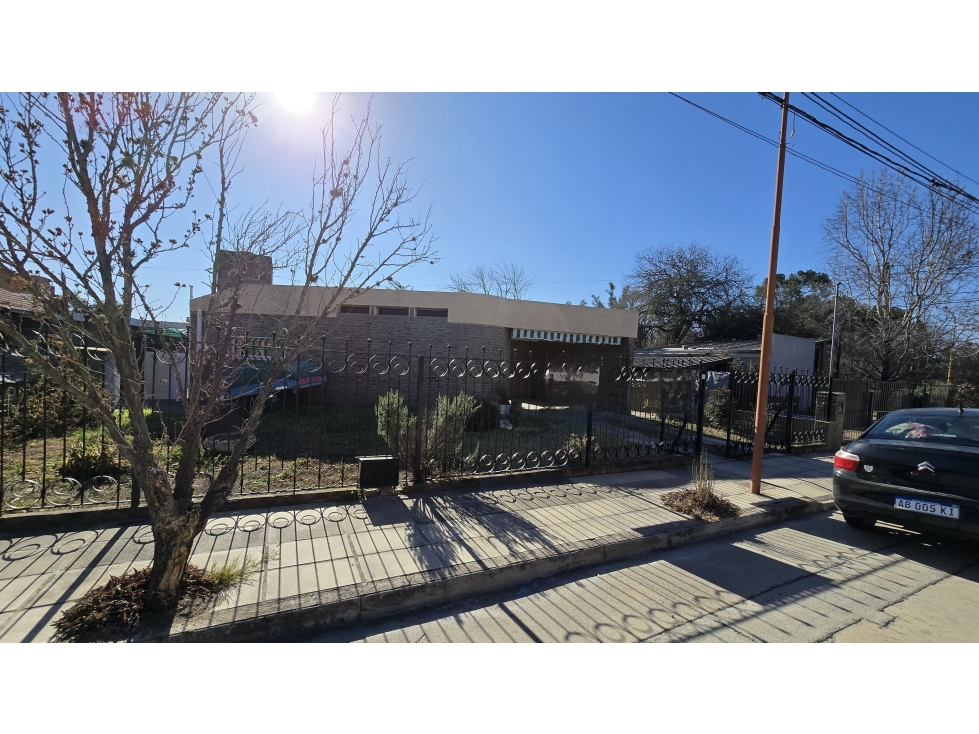 VENTA CASA 3 DORMITORIOS Y DEPARTAMENTO SANTA RITA CARLOS PAZ — foto 2