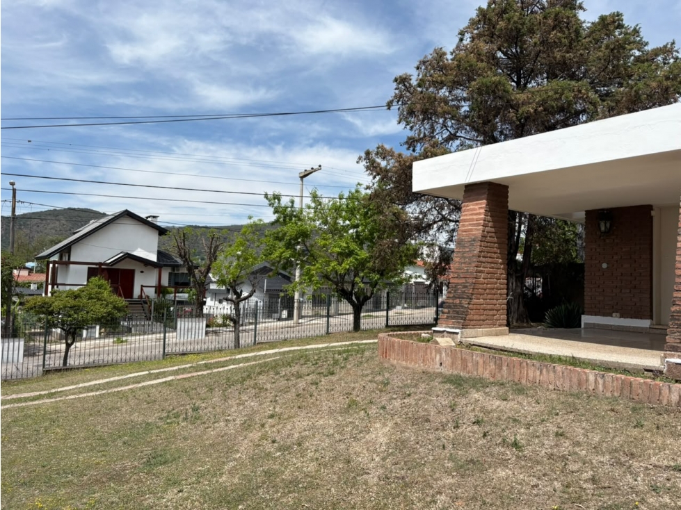 VENTA CASA APTO CREDITO 3 DORMITORIOS CON PILETA | BARRIO MIGUEL MUÑOZ — foto 4