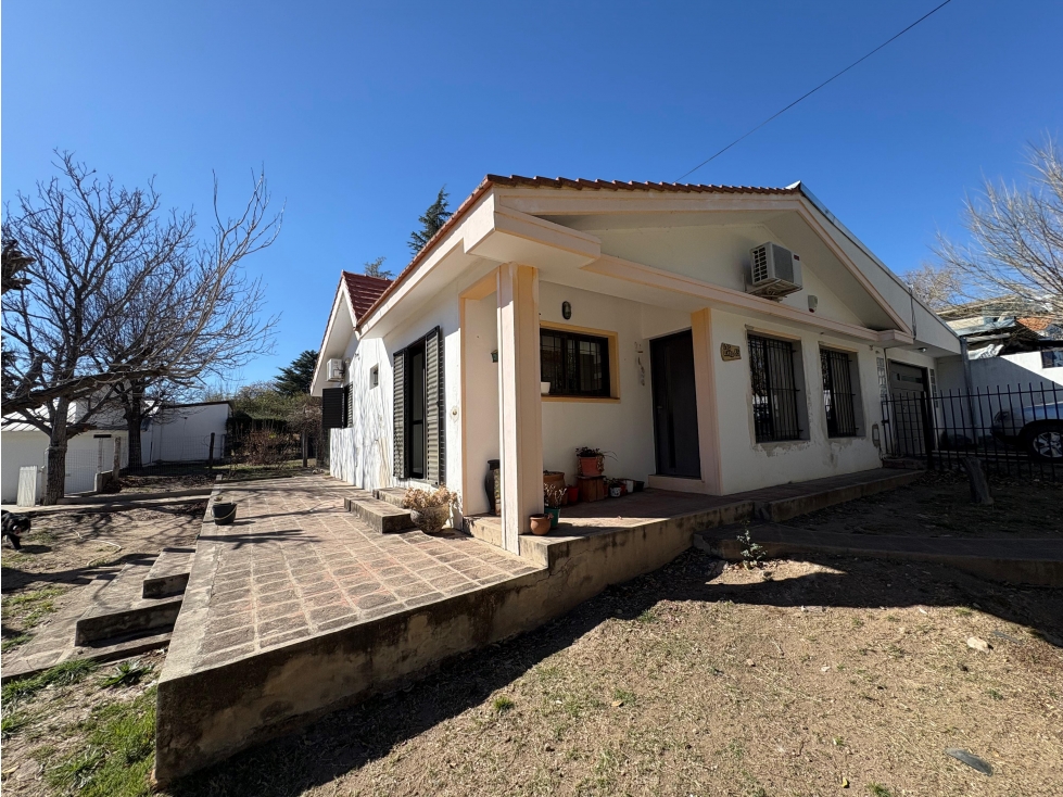 VENTA CASA 3 DORMITORIOS C/PILETA EN SAN ANTONIO DE ARREDONDO - 2
