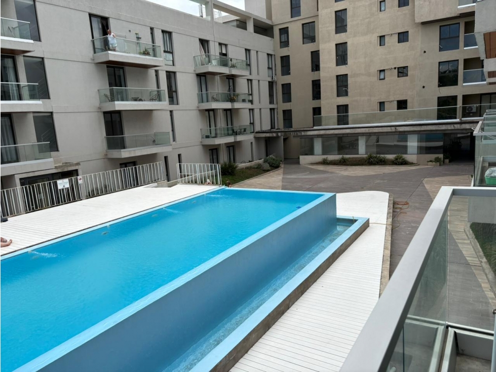 VENTA MONOAMBIENTE + BALCON + COCHERA CENTRO EDIFICIO LAKE CARLOS PAZ